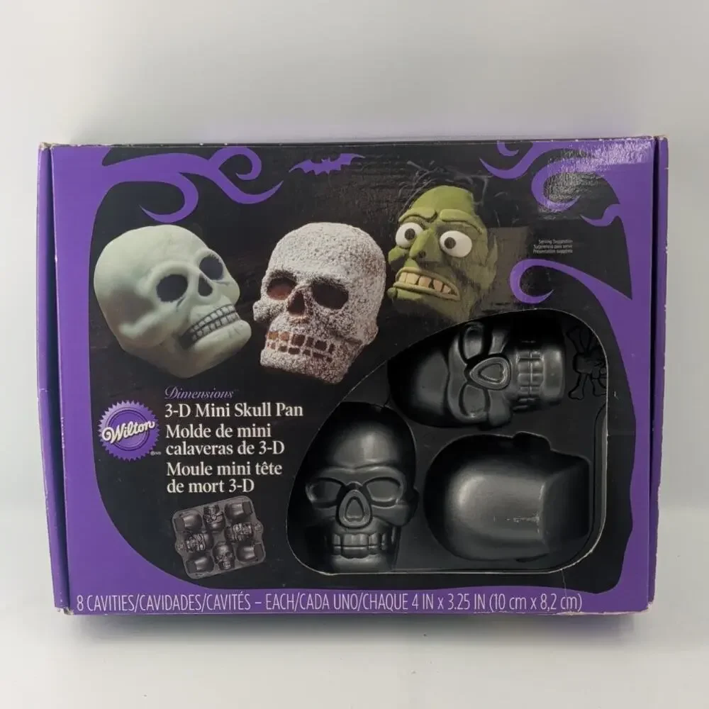 Wilton 3D Mini Skull Pan Makes 4 Skulls Mold Non Stick Baking Excellent